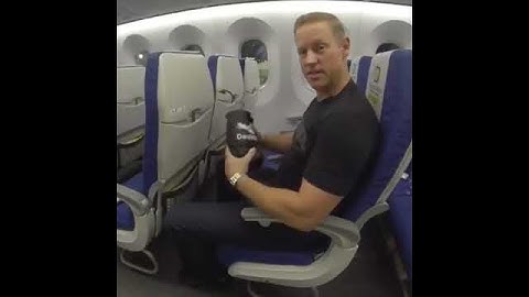 Destiago Airplane footrest