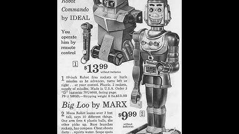 Large Plastic robots , Vintage and New, in the RobotHut 2020