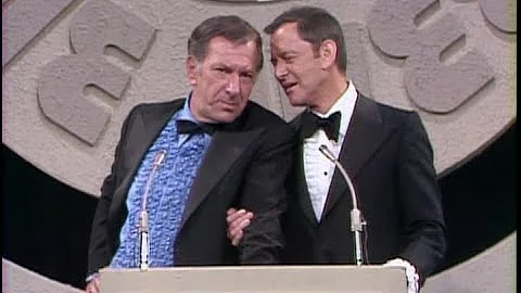 Dean Martin - The Roast of The Odd Couple - Tony R...