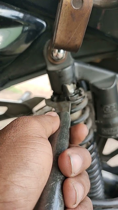 Pulsar rear soccer adjustment