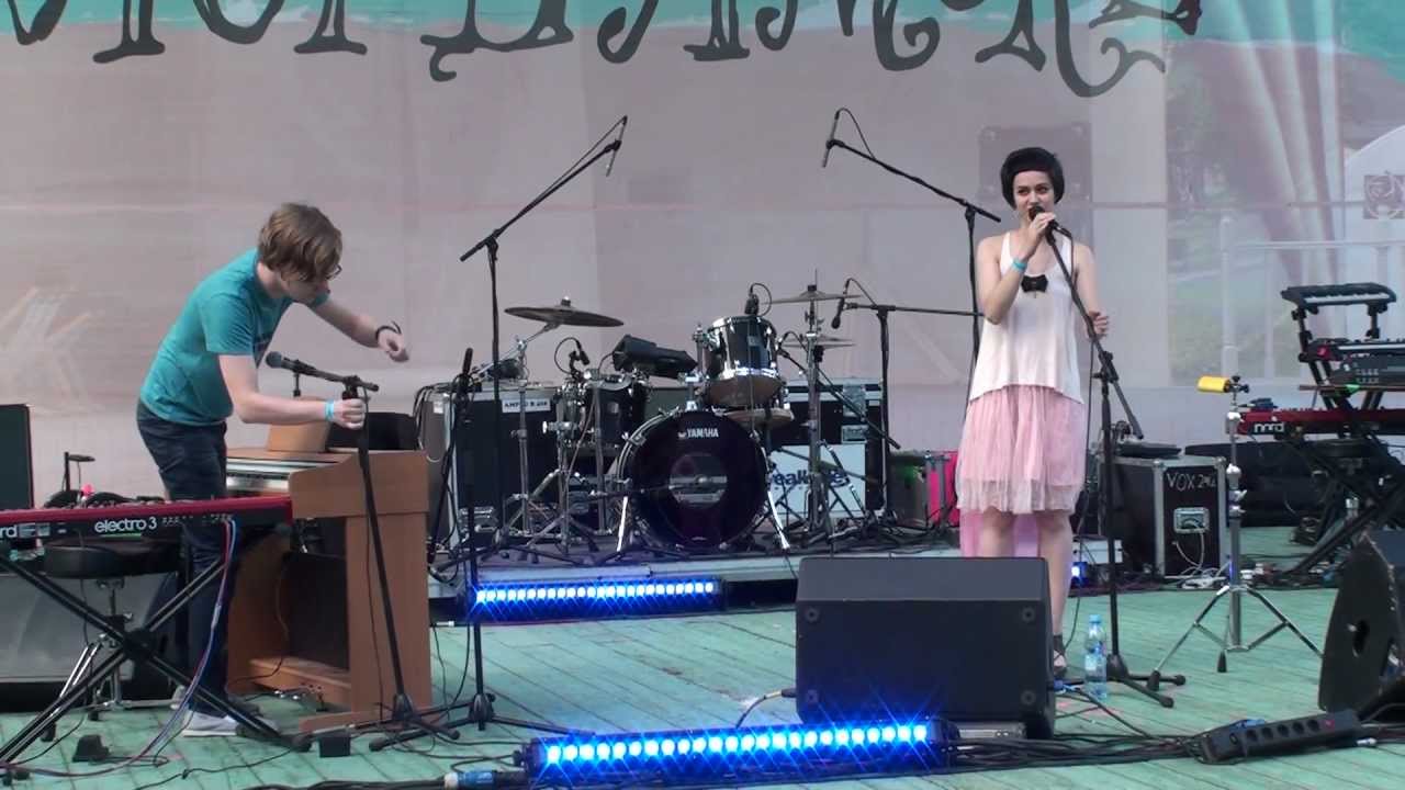 у твоей москвы и его невы слушать. у твоей москвы и его невы слушать. Mumiy troll promises. москва питер любовь. у твоей москвы и его невы слушать.