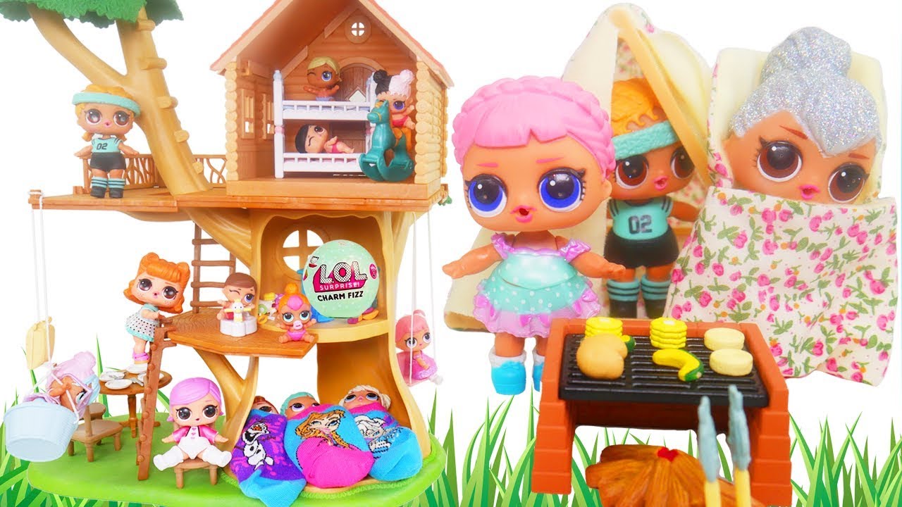 LOL Surprise Dolls + Lil Sisters at Tree House - YouTube