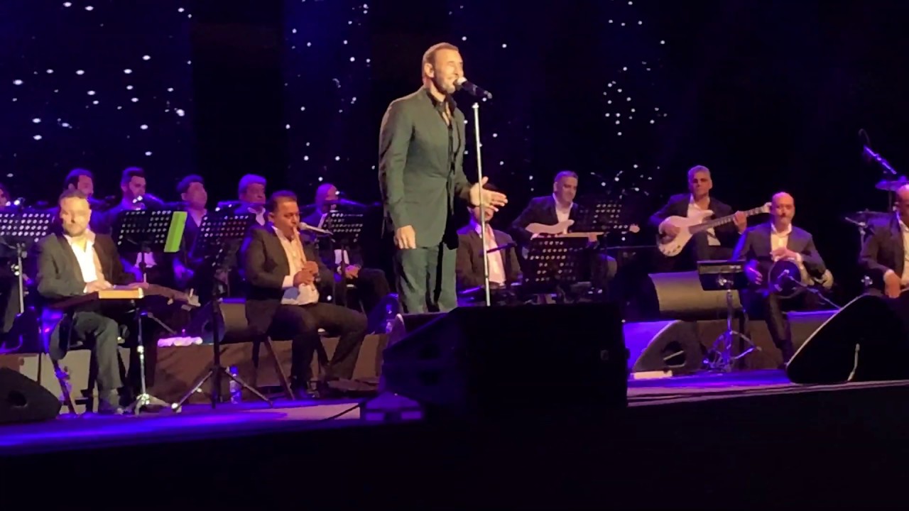 هل عندك شك - حافية القدمين كاظم الساهر اداء اسطوري | اهدنيات 2019 | حصريا HD