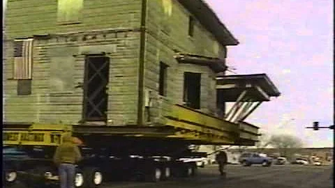 Leavitt House Move from Lincoln, NE 2003    Part 1