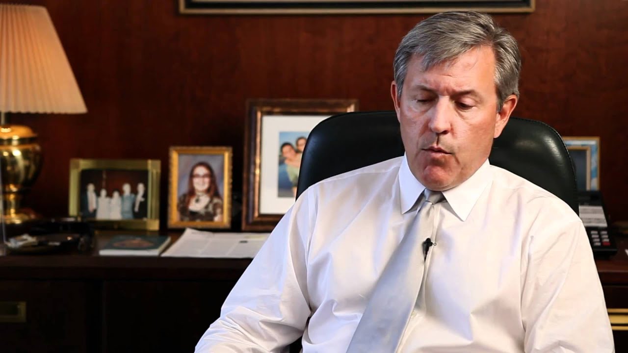 San Diego medical malpractice lawyer Robert Vaage - YouTube