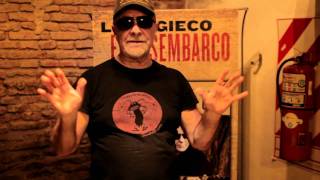 Leon Gieco saluda a sus fans