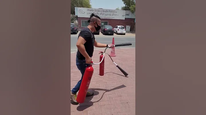 Fire Warden Training | How to use a Fire Extinguisher - DayDayNews