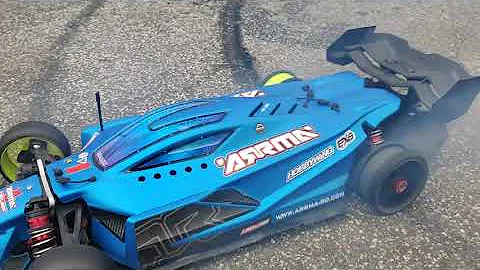 Arrma Limitless max6 insane burnout, blows grp tires in pieces