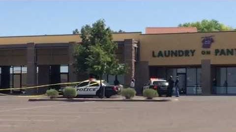 RAW VIDEO: Bomb squad checking car for explosives, man detained