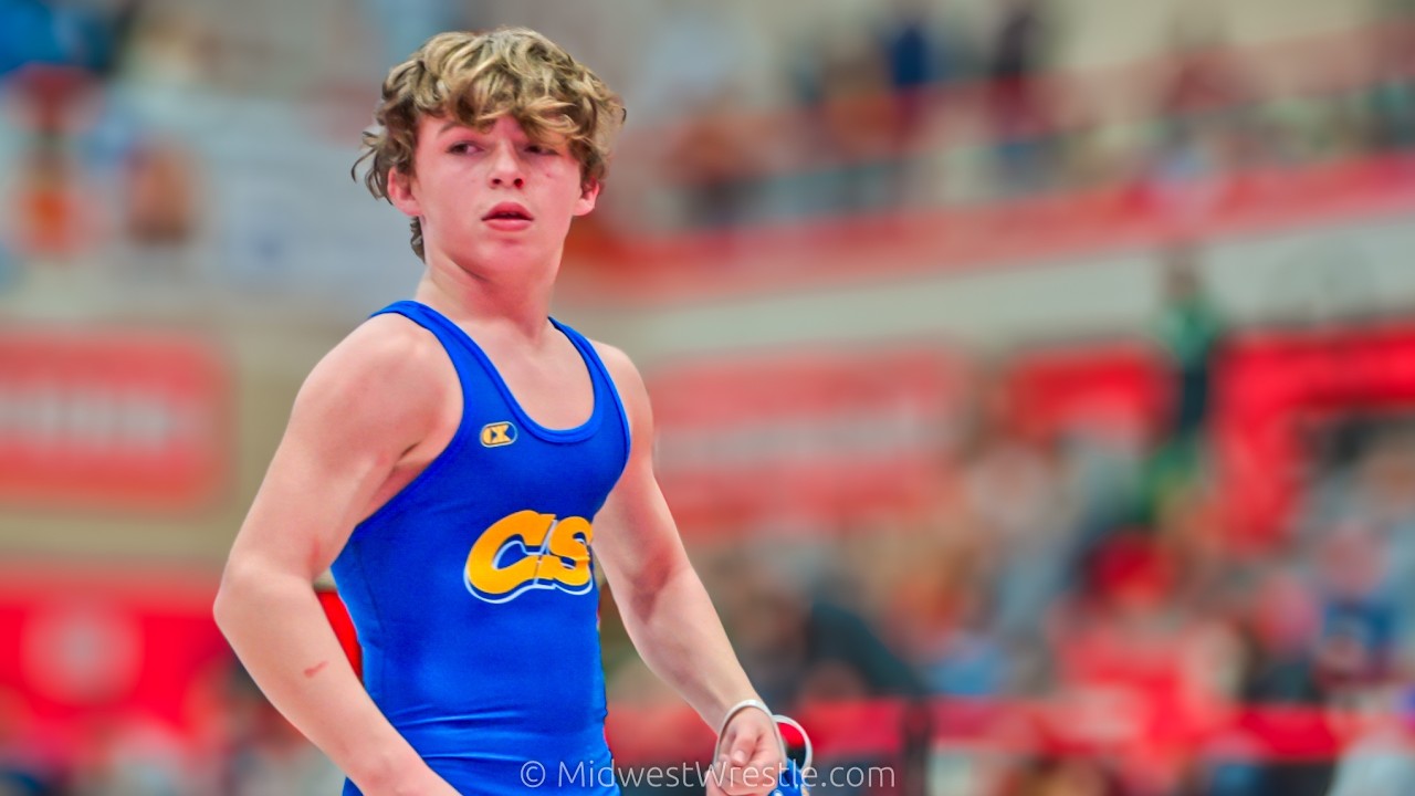 106 – Rocco Hayes {G} of Sandburg IL vs. Tyler Tiango {R} of Downers Grove North IL