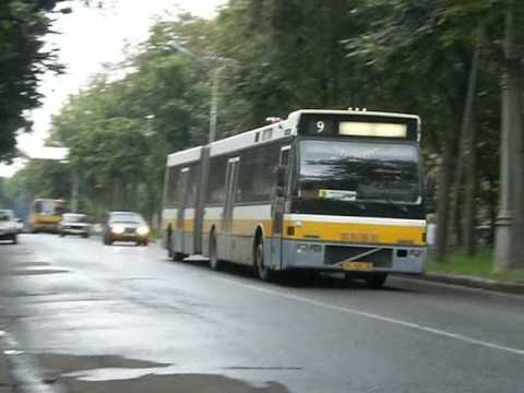 ex Connexxion 7684 & 7686 in Novgorod, Rusland