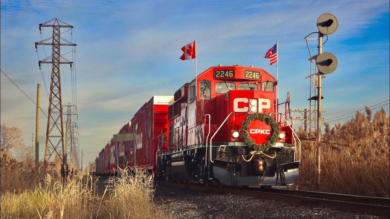 Catching the 2025 CPKC Holiday train in Windsor, ON!
