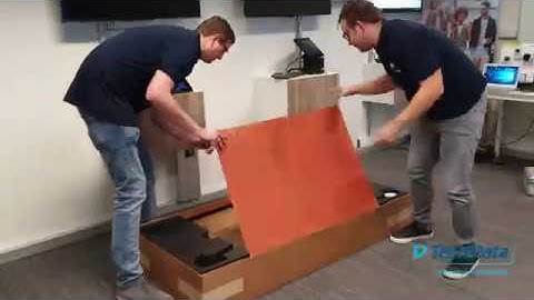 Microsoft Surface Hub 2S - Unboxing