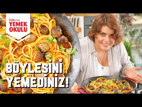 Video: Köfte Ve Domates Soslu Spagetti Nasıl Pişirilir