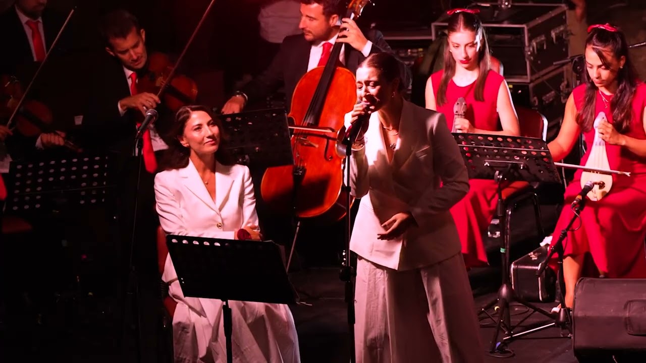 Benim Gönlüm Bir Kelebek - Ezgi Köker 