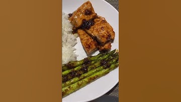 Quick lucnh || Pan-Seared Salmon with Asparagus || Cá hồi áp chảo măng tây