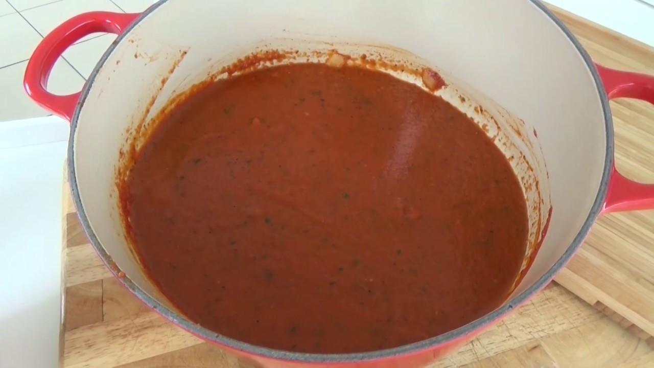 Tomatensoße - original italienisch , schnell gemacht ! - YouTube