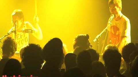 Matt & Kim "Yeah Yeah" LIVE