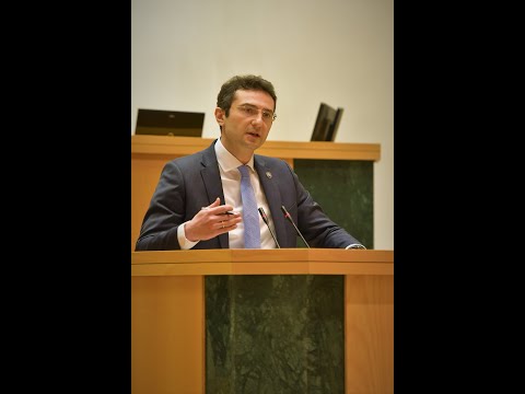 კახა კუჭავა საქართველოს პარლამენტის თავმჯდომარედ აირჩიეს