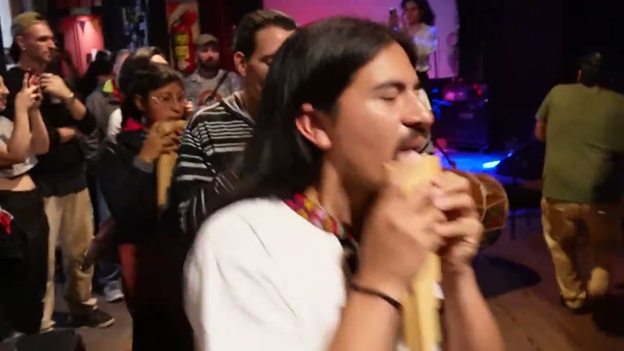 La Alegria Es Nuestra - Sikuris Arcoiris