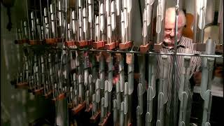Demonstration of vintage DEAGAN Organ Chimes by Becky and David Van Koevering