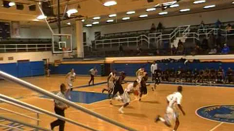 Deron Perkins Puts it down