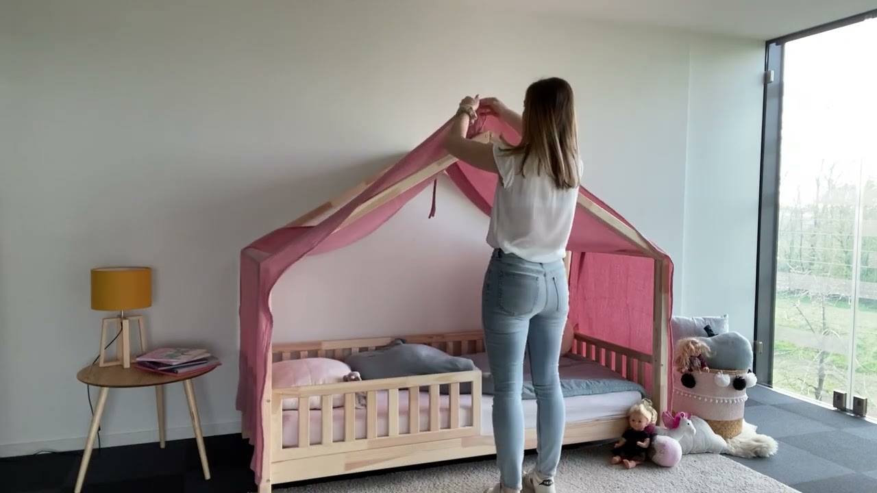 Comment installer facilement un ciel de lit cabane? 