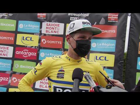 Video: Giro d'Italia 2017: Lukas Postlberger yeej chaotic qhib theem nrog lig solo txav