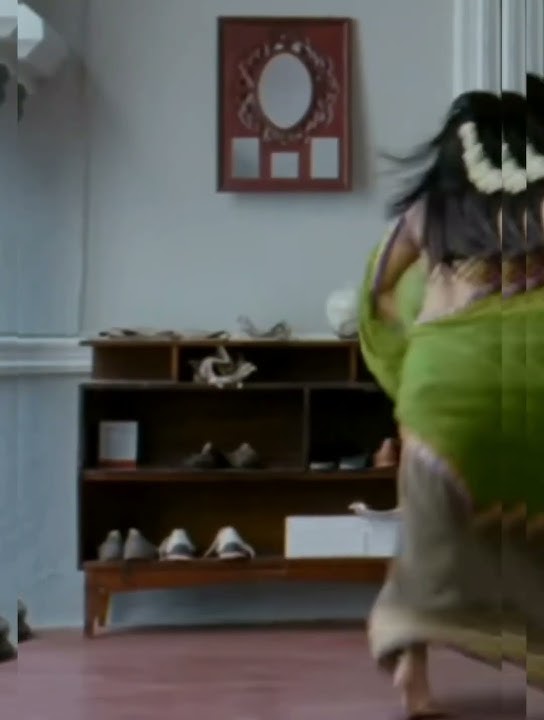 south indian actress anushka shetty hot in green half saree look