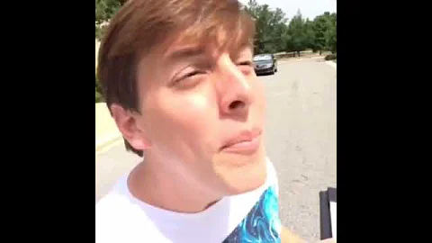 Vine | Thomas Sanders | Stewie "Making My Way Downtown"
