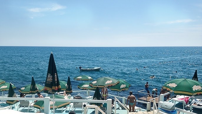 Ibiza plyajida guruh jinsiy aloqa