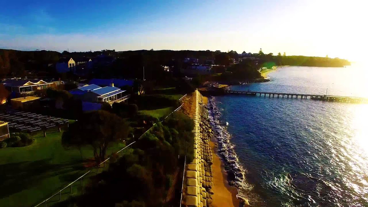 A Weekend at Portsea - By Mario Lonigro