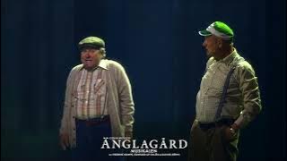 EN ENKEL GUBBE ur musikalen Änglagård med Tommy Körberg och Gustav Levin