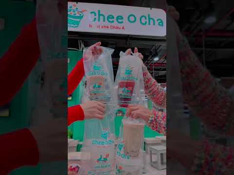 Video KHÁCH XẾP HÀNG CHỜ THƯỞNG THỨC CỐC CHÈ KHOAI DẺO THƠM... - youtube