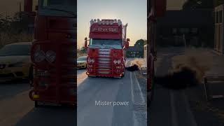 Fully loaded Scania 144 530 LOUD open pipe sounds 💪 W. van wijk #shorts #scania #smoke