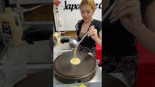 Beautiful Thai Girl Making Crepes 🤔