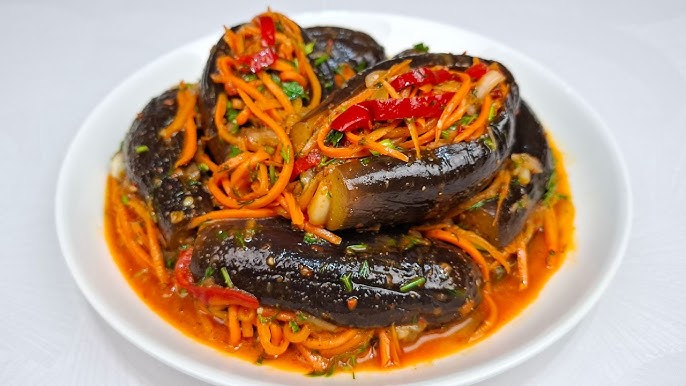 Менің күйеуім әйелі достарын жыныстық қатынасқа әкелгенін ұнатады. Теледидарды жөндеушіге менің мысығымды жалауды бұйырдым.