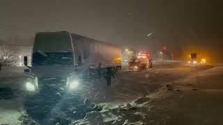 Tractor Trailer Stuck on Thruway During Snowstorm by Buffalo Weather 371 views 3 months ago 1 minute, 53 seconds