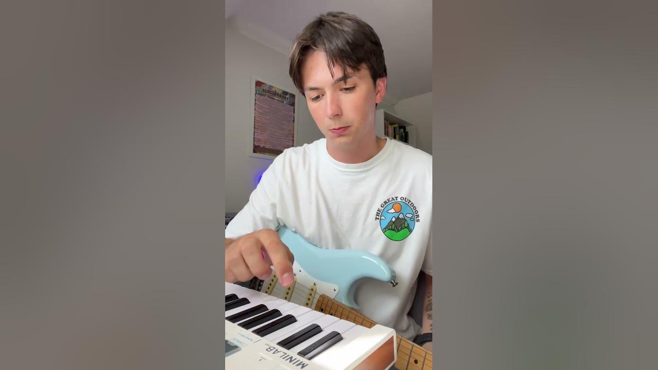 Toploader- Dancing In The Moonlight (lofi guitar loop)