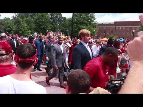 Tide Emerges on Walk of Champions for 2018 Home Opener