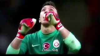 Muslera Kendi̇ne İyi̇ Bak
