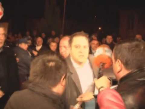 აკო \"მინაშვილი\" წერას არის ატანილი