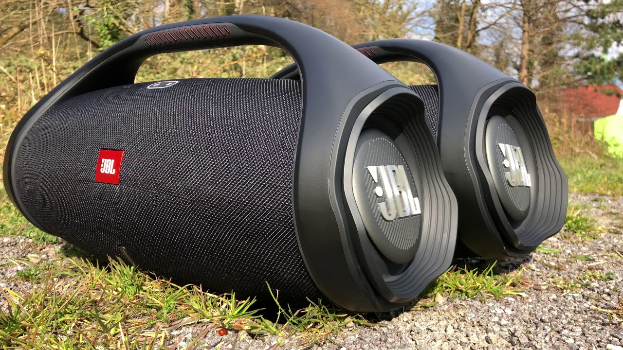 2x JBL Boombox 2 BASS TEST !!! (100% Vol.) 