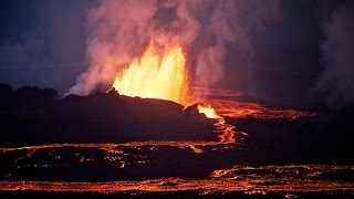 Volcano at night - Iceland September 4 2014 - Holuhraun © Artio Films - all rights reserved.