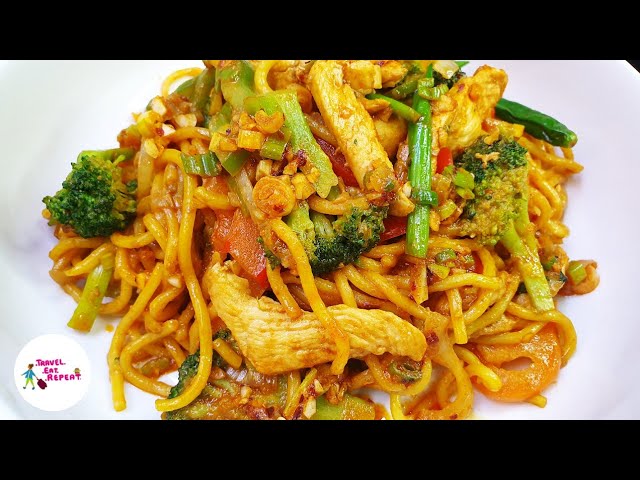 15-Minute Chicken Stir Fry Noodles – Chicken Stir Fry Pasta Recipe —  Eatwell101