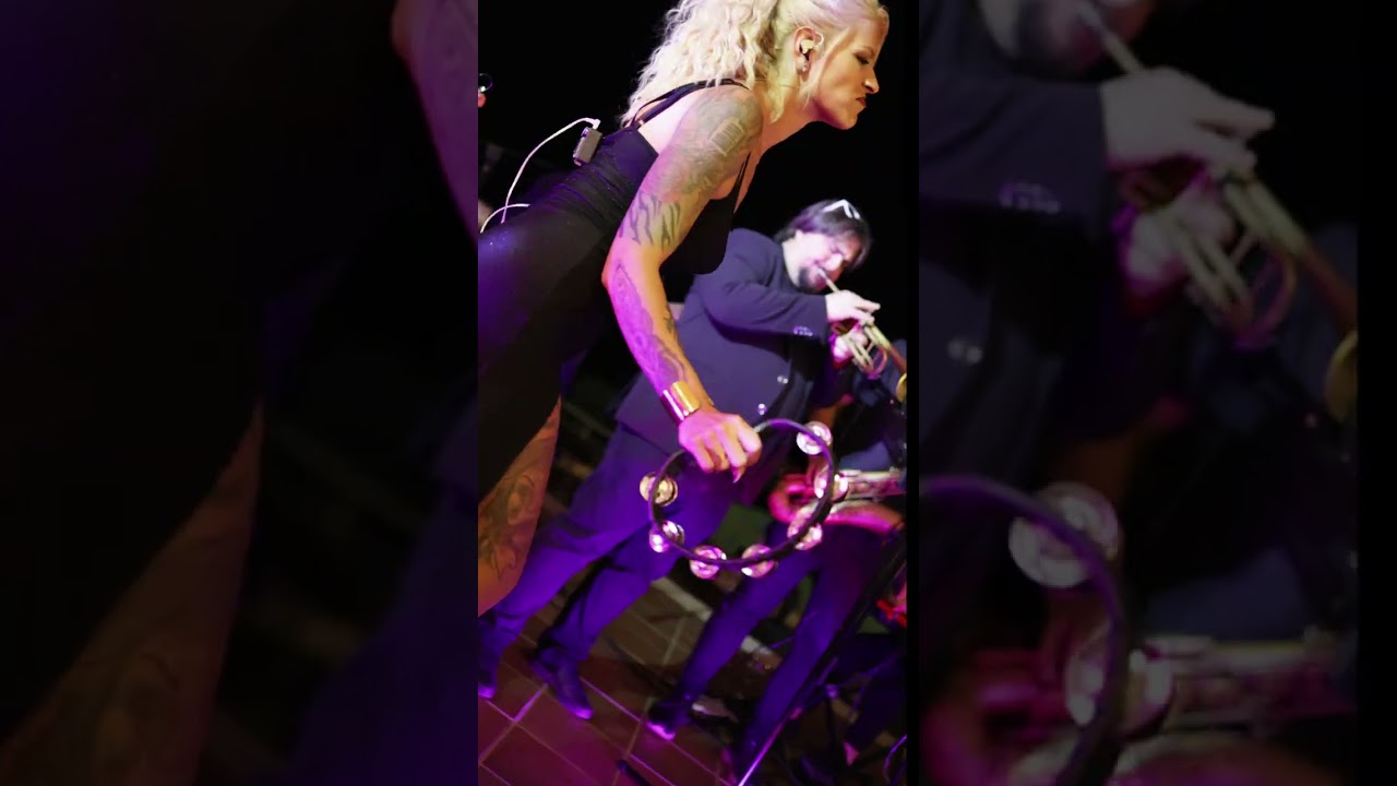 Vídeo de evento para Glitter Funk, banda de funk en Fuengirola