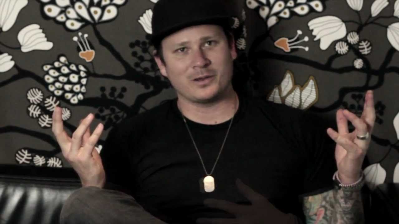 EXCLUSIVE: Backstage with TOM DELONGE - Part 2 - 