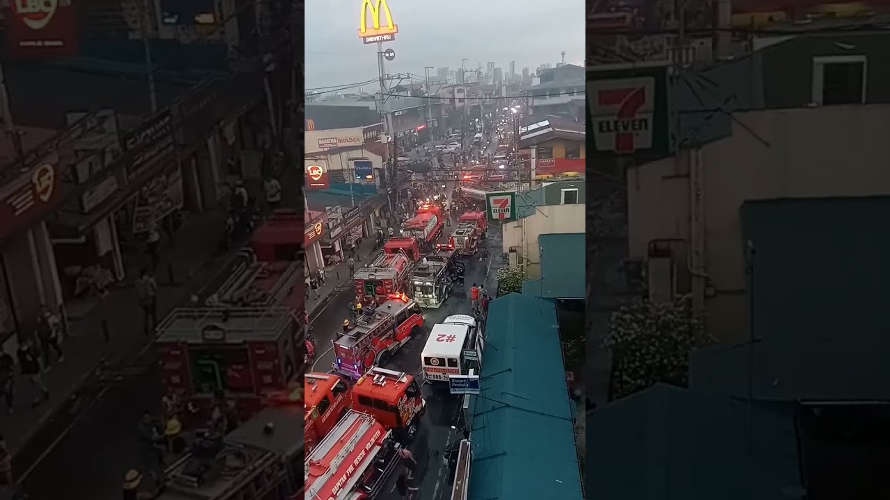 FIRE TRUCK RESCUE Firefighter Fireman Firetruck Firetruckrescue Rescue Hardwork Viral Danger