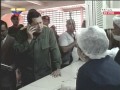 (video) Chávez le reclama al Ministro de Vivienda (por cel) y regaña a dos edecanes
