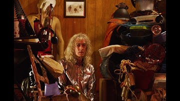 Thumbnail of Dove Ellis - Pale Song (Official Music Video)